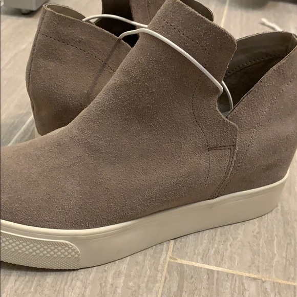 Steve Madden booties - Picture 1 of 9